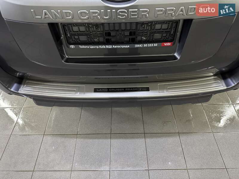 Позашляховик / Кросовер Toyota Land Cruiser Prado 2019 в Умані