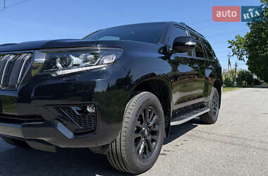 Внедорожник / Кроссовер Toyota Land Cruiser Prado 2023 в 