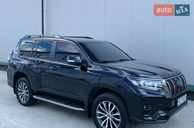 Позашляховик / Кросовер Toyota Land Cruiser Prado 2021 в 