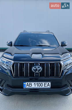 Позашляховик / Кросовер Toyota Land Cruiser Prado 2021 в 