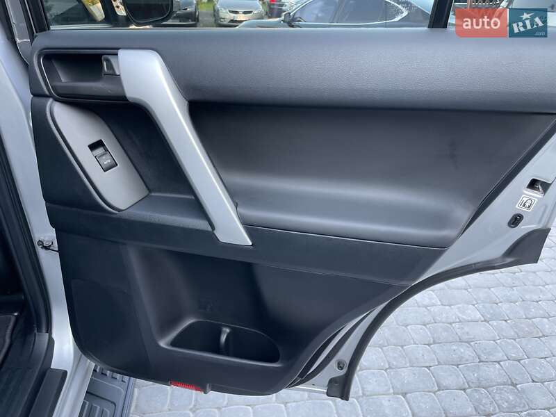 Внедорожник / Кроссовер Toyota Land Cruiser Prado 2018 в Виннице