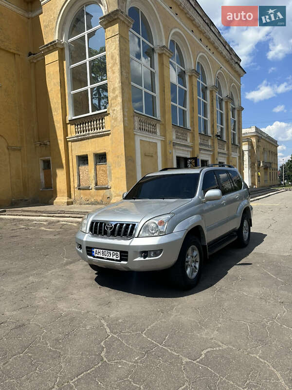 Внедорожник / Кроссовер Toyota Land Cruiser Prado 2003 в 