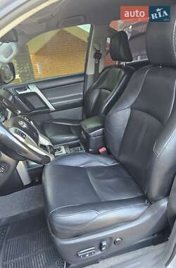 Внедорожник / Кроссовер Toyota Land Cruiser Prado 2010 в 
