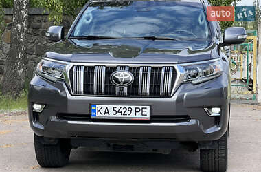Внедорожник / Кроссовер Toyota Land Cruiser Prado 2022 в 