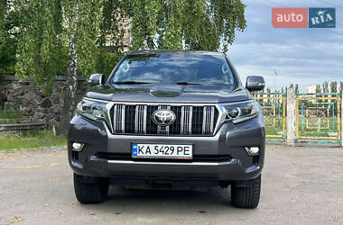 Внедорожник / Кроссовер Toyota Land Cruiser Prado 2022 в 