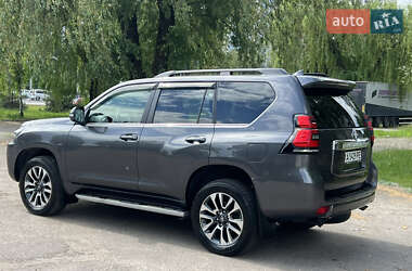 Внедорожник / Кроссовер Toyota Land Cruiser Prado 2022 в 