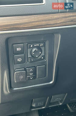 Внедорожник / Кроссовер Toyota Land Cruiser Prado 2022 в 