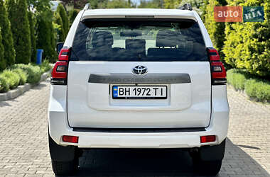Позашляховик / Кросовер Toyota Land Cruiser Prado 2018 в 
