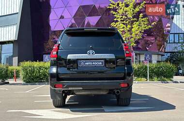Внедорожник / Кроссовер Toyota Land Cruiser Prado 2021 в 
