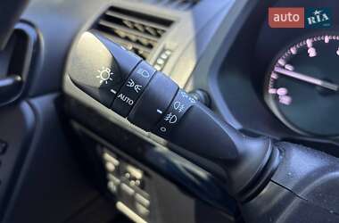 Внедорожник / Кроссовер Toyota Land Cruiser Prado 2021 в 