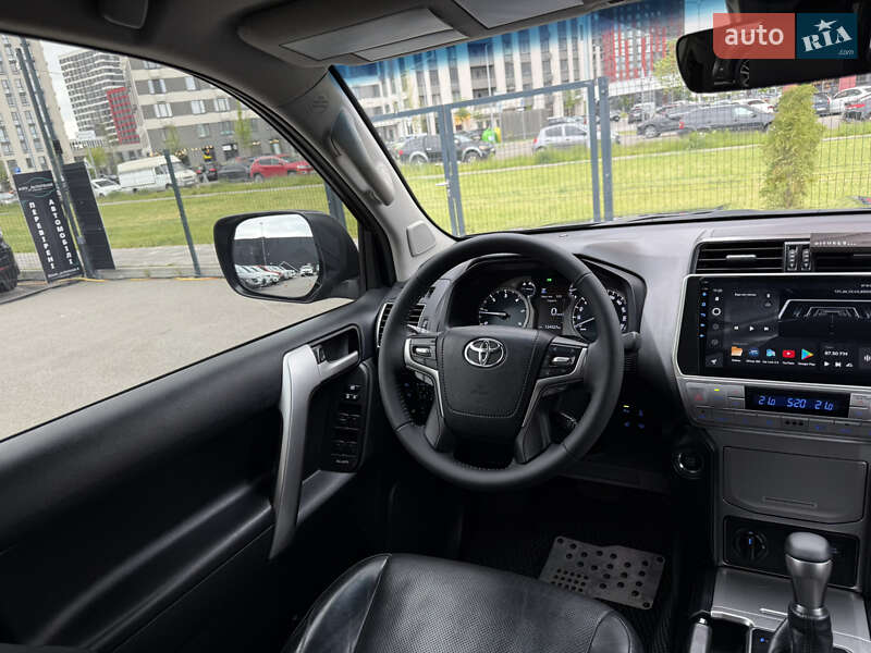 Внедорожник / Кроссовер Toyota Land Cruiser Prado 2017 в Киеве