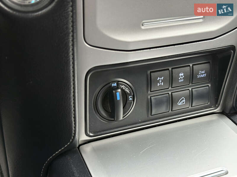 Внедорожник / Кроссовер Toyota Land Cruiser Prado 2017 в Киеве