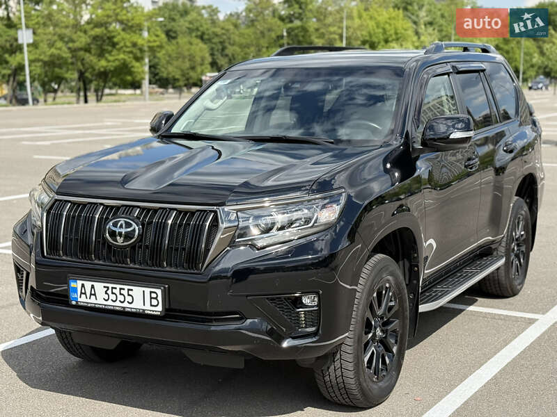 Внедорожник / Кроссовер Toyota Land Cruiser Prado 2020 в 