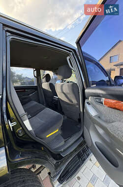 Внедорожник / Кроссовер Toyota Land Cruiser Prado 2005 в 