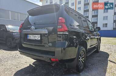 Позашляховик / Кросовер Toyota Land Cruiser Prado 2019 в 