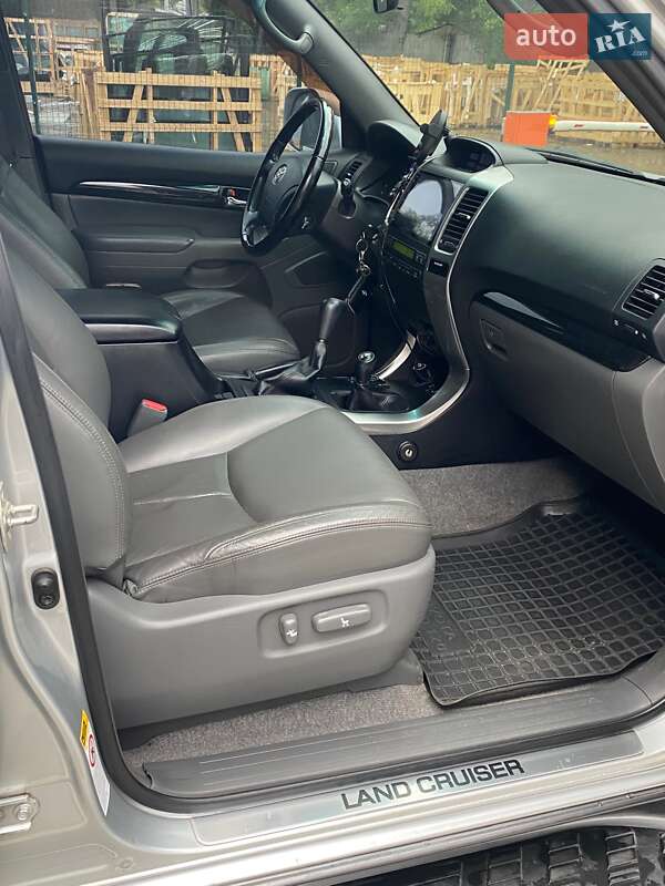 Внедорожник / Кроссовер Toyota Land Cruiser Prado 2008 в Киеве