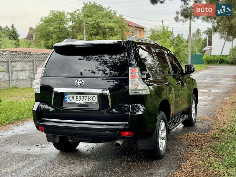 Позашляховик / Кросовер Toyota Land Cruiser Prado 2012 в Києві