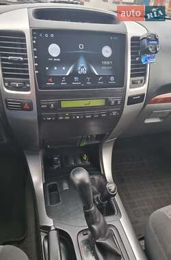 Внедорожник / Кроссовер Toyota Land Cruiser Prado 2005 в 
