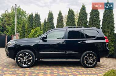 Внедорожник / Кроссовер Toyota Land Cruiser Prado 2020 в 