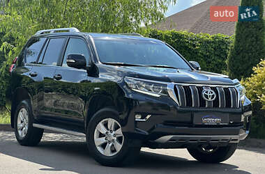 Внедорожник / Кроссовер Toyota Land Cruiser Prado 2020 в 