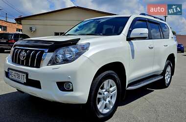 Позашляховик / Кросовер Toyota Land Cruiser Prado 2012 в 