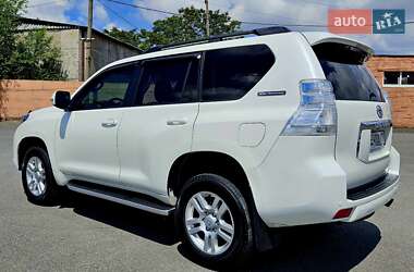 Позашляховик / Кросовер Toyota Land Cruiser Prado 2012 в 