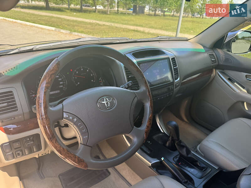 Внедорожник / Кроссовер Toyota Land Cruiser Prado 2008 в Николаеве