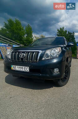 Внедорожник / Кроссовер Toyota Land Cruiser Prado 2012 в 