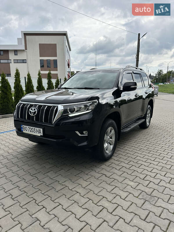 Внедорожник / Кроссовер Toyota Land Cruiser Prado 2019 в Черновцах