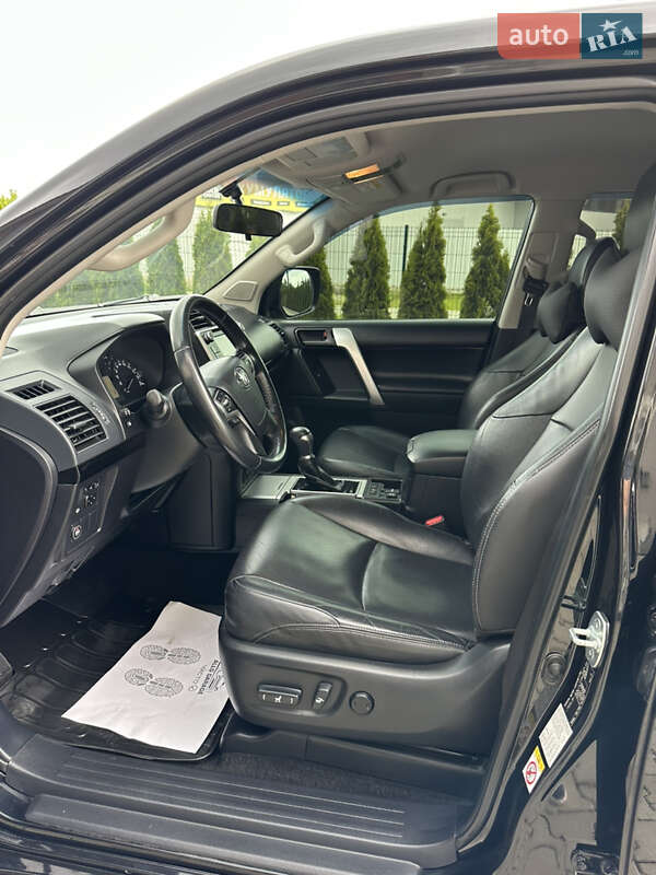 Внедорожник / Кроссовер Toyota Land Cruiser Prado 2019 в Черновцах