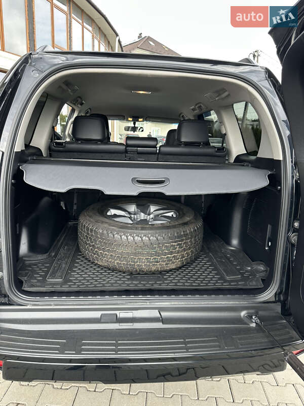 Внедорожник / Кроссовер Toyota Land Cruiser Prado 2019 в Черновцах