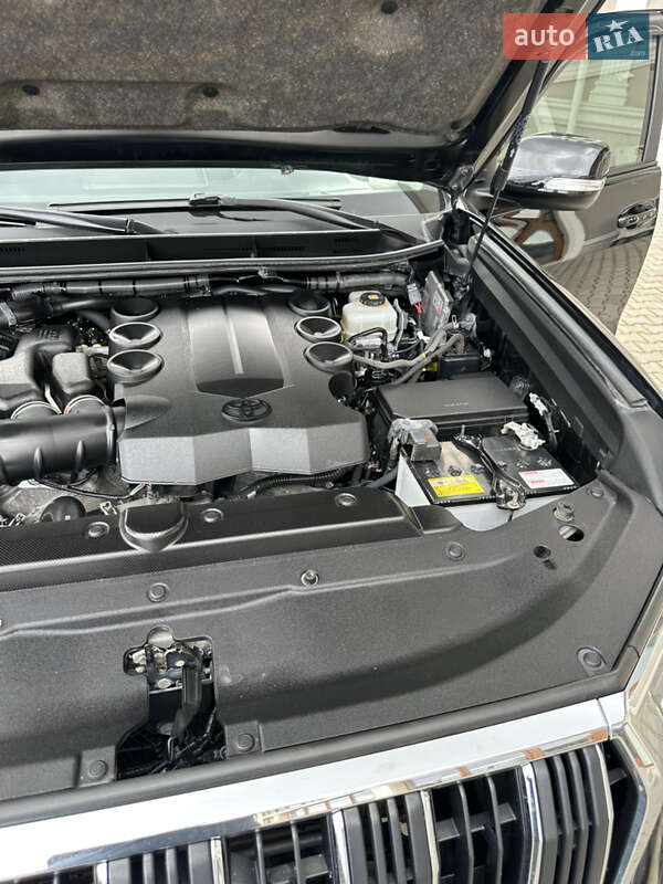 Внедорожник / Кроссовер Toyota Land Cruiser Prado 2019 в Черновцах