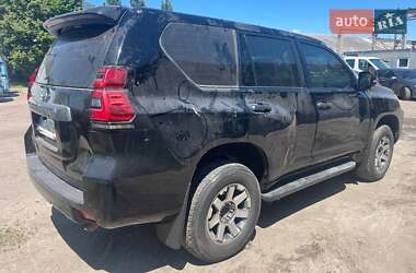 Внедорожник / Кроссовер Toyota Land Cruiser Prado 2019 в 