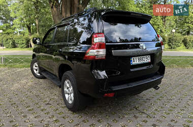 Внедорожник / Кроссовер Toyota Land Cruiser Prado 2017 в 