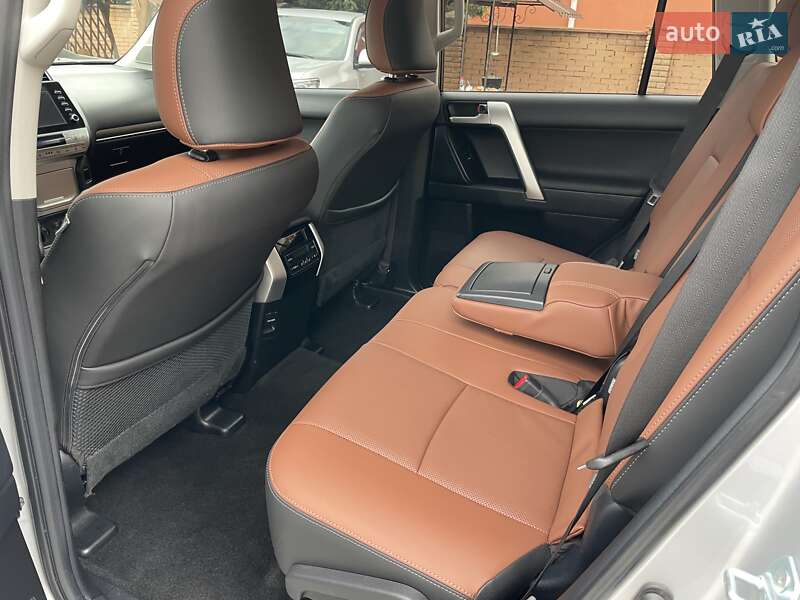 Внедорожник / Кроссовер Toyota Land Cruiser Prado 2021 в Виннице