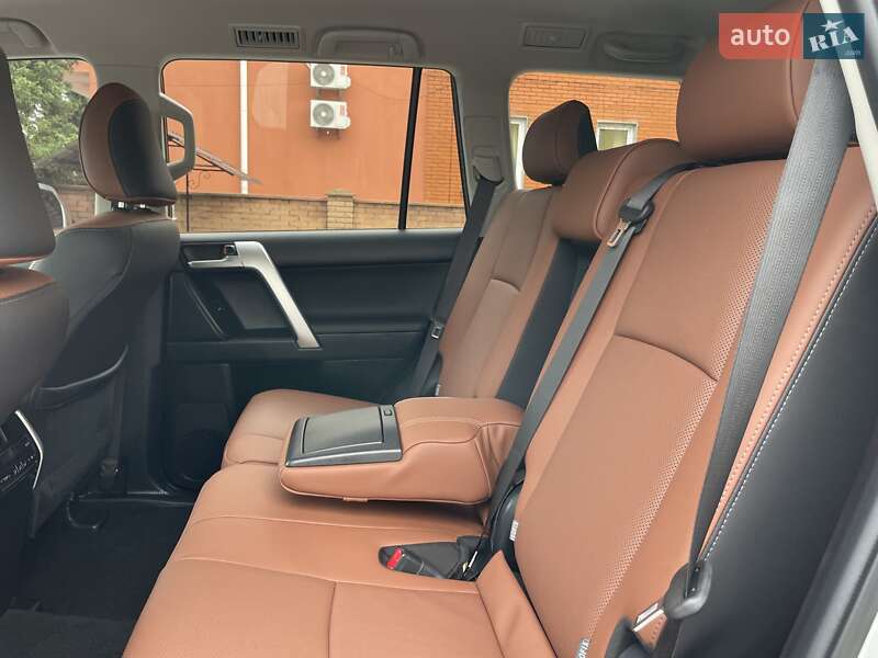 Внедорожник / Кроссовер Toyota Land Cruiser Prado 2021 в Виннице