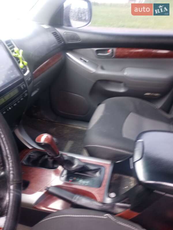 Внедорожник / Кроссовер Toyota Land Cruiser Prado 2007 в Львове фото 11 Внедорожник / Кроссовер Toyota Land Cruiser Prado 2007 в Львове