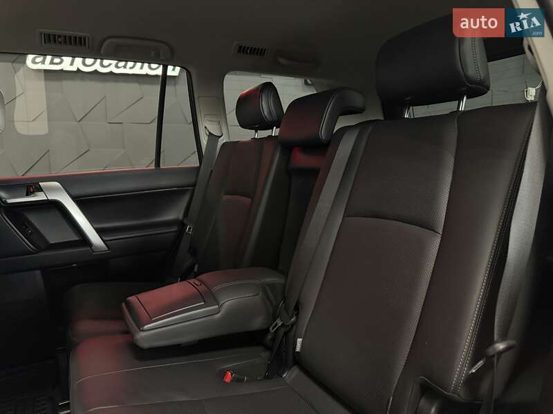 Позашляховик / Кросовер Toyota Land Cruiser Prado 2022 в Тернополі