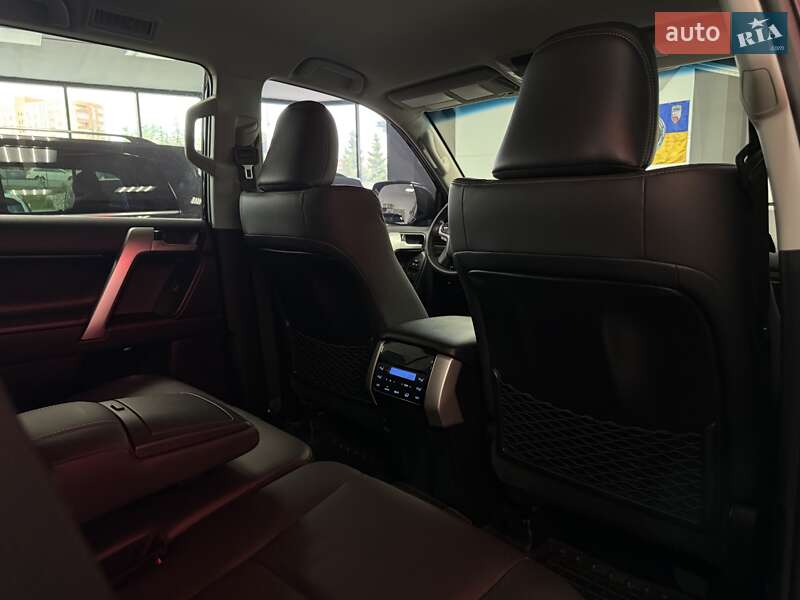 Позашляховик / Кросовер Toyota Land Cruiser Prado 2022 в Тернополі