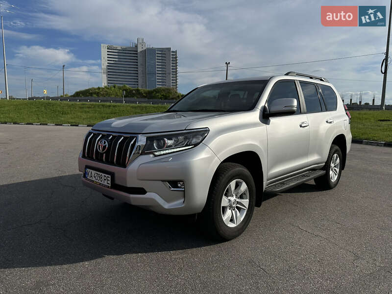 Toyota Land Cruiser Prado 2020
