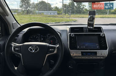 Позашляховик / Кросовер Toyota Land Cruiser Prado 2020 в 