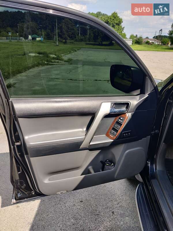 Внедорожник / Кроссовер Toyota Land Cruiser Prado 2010 в Фастове фото 19 Внедорожник / Кроссовер Toyota Land Cruiser Prado 2010 в Фастове