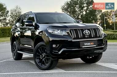Внедорожник / Кроссовер Toyota Land Cruiser Prado 2022 в 