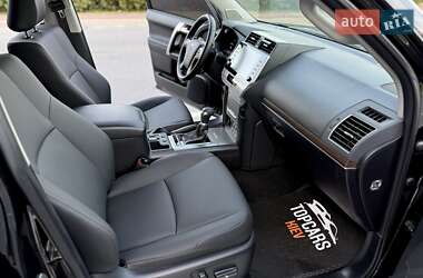 Внедорожник / Кроссовер Toyota Land Cruiser Prado 2022 в 