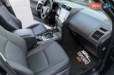 Внедорожник / Кроссовер Toyota Land Cruiser Prado 2022 в 