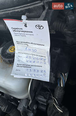 Позашляховик / Кросовер Toyota Land Cruiser Prado 2019 в 