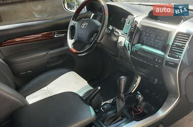 Внедорожник / Кроссовер Toyota Land Cruiser Prado 2006 в 