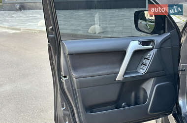 Внедорожник / Кроссовер Toyota Land Cruiser Prado 2022 в 