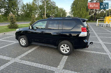 Внедорожник / Кроссовер Toyota Land Cruiser Prado 2010 в 