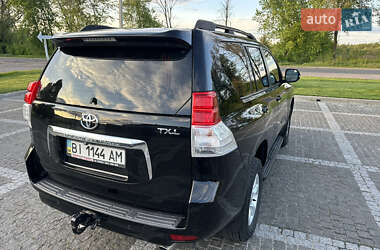 Внедорожник / Кроссовер Toyota Land Cruiser Prado 2010 в 
